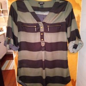Rue 21 Button-Up Blouse